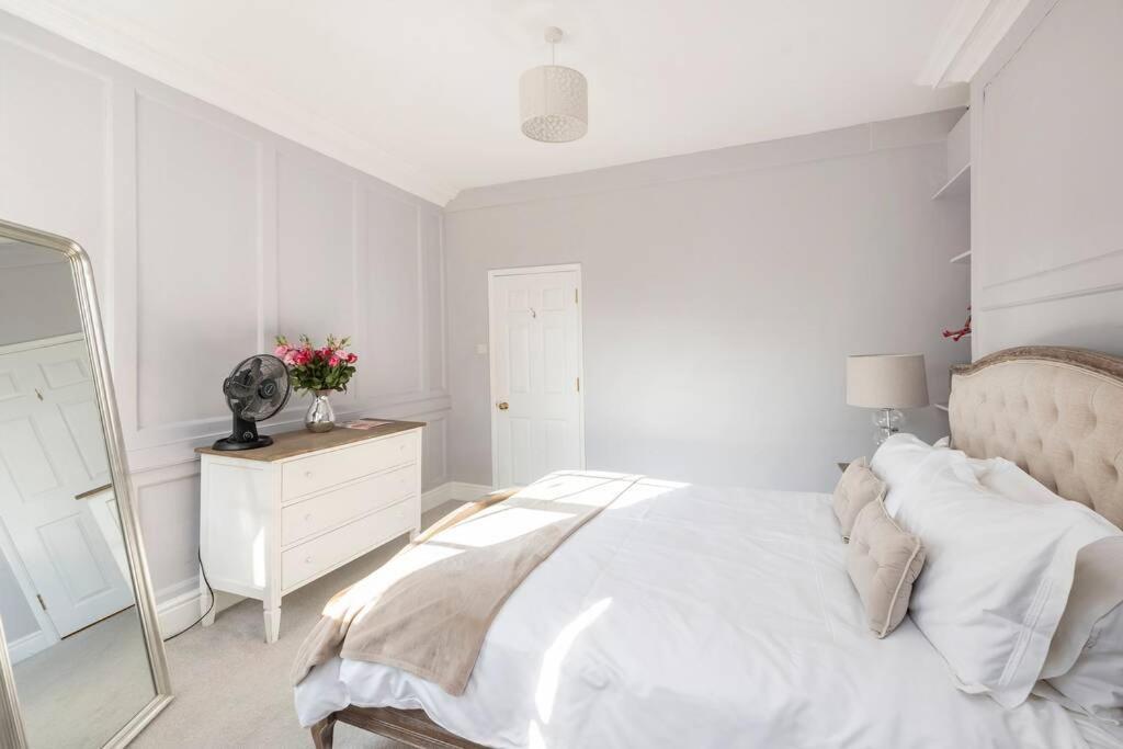 Beautiful Apartment, Incredible Central Location Bath Exterior foto