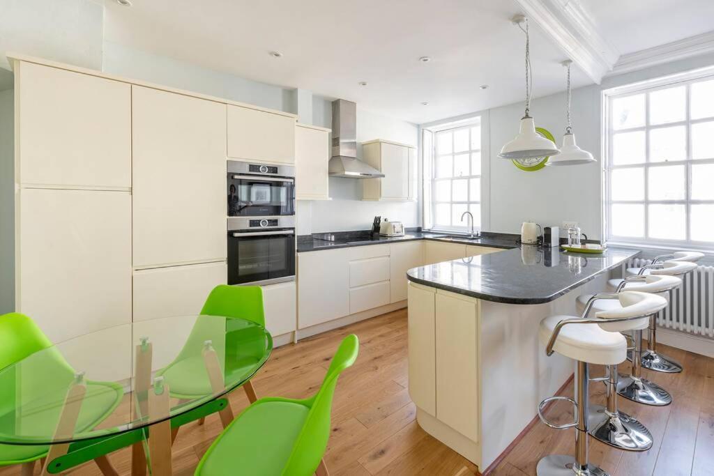 Beautiful Apartment, Incredible Central Location Bath Exterior foto